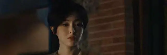 唐嫣主演《爱情没有神话》央视开播收视跳水，悬浮剧情引观众集体弃剧 现场图